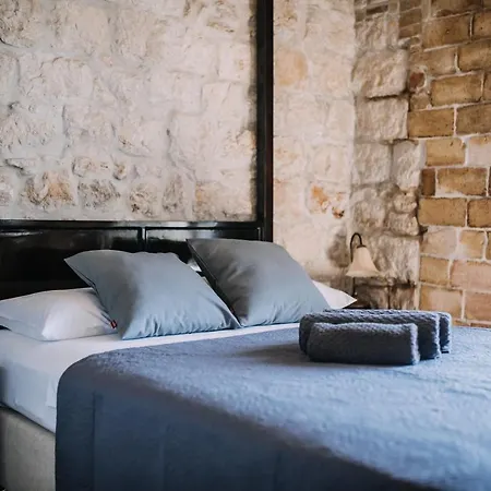 Gostinjska kuća Allure Of 4*